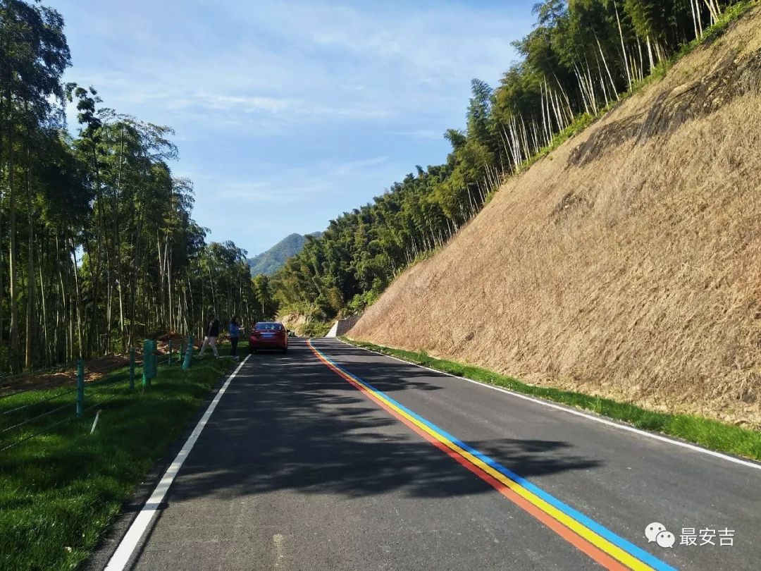 看彩虹,看彩虹轻轻闪烁