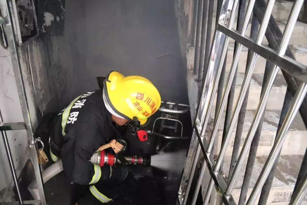 私拉乱接电线造成火灾判几年,私拉乱接电线警示教育片