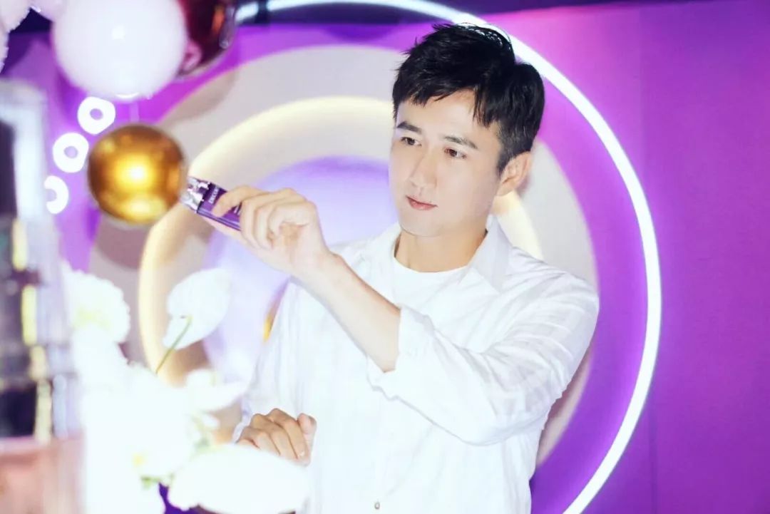 开箱+浮力|美妆圈:呵!谁还没个十二时辰了