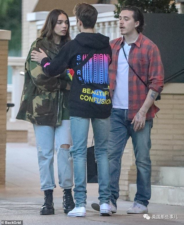 贝克汉姆三个儿子最新消息,贝克汉姆大儿子小时候身体差