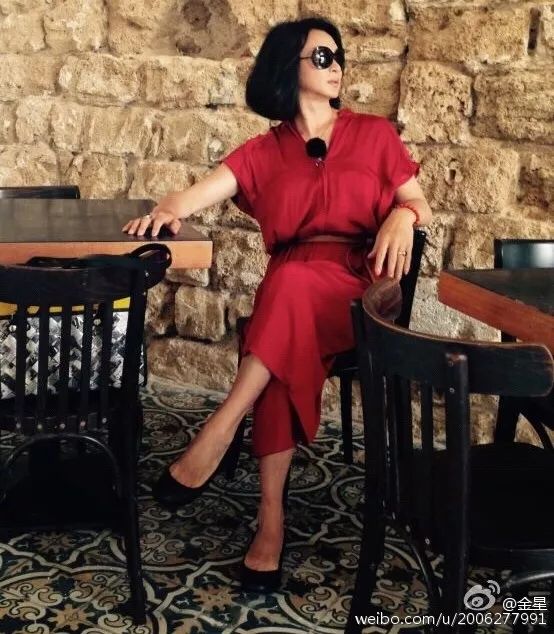 她28岁变性,父亲被嘲笑“这是你儿子还是女儿?”,一句话回应暖哭了...