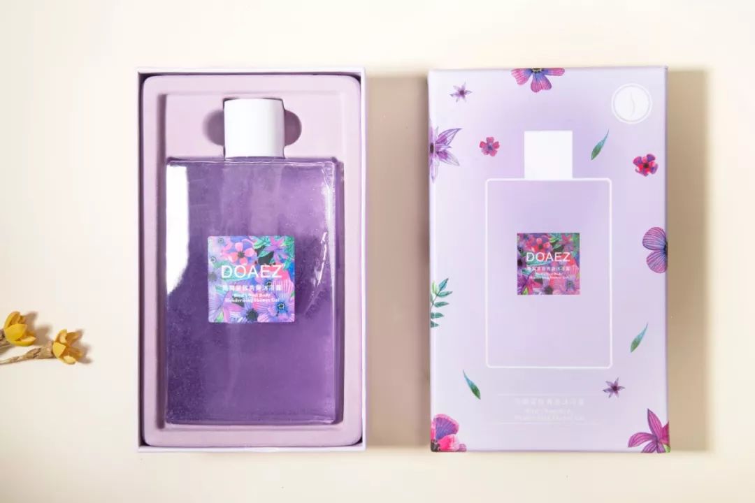 滋养修复并且能美白的沐浴露,既能洗澡又能洗脸的沐浴露