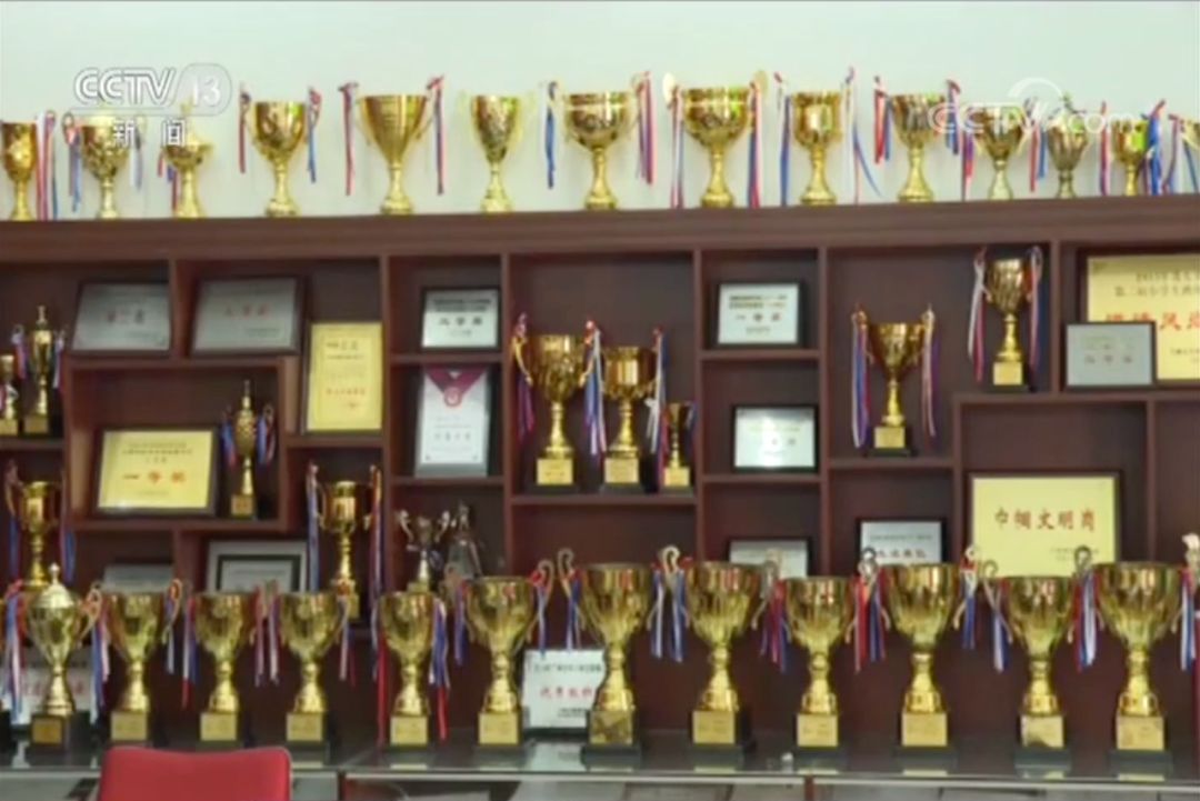 一根跳绳改变的乡村少年的命运,一根跳绳改变了这些少年的命运