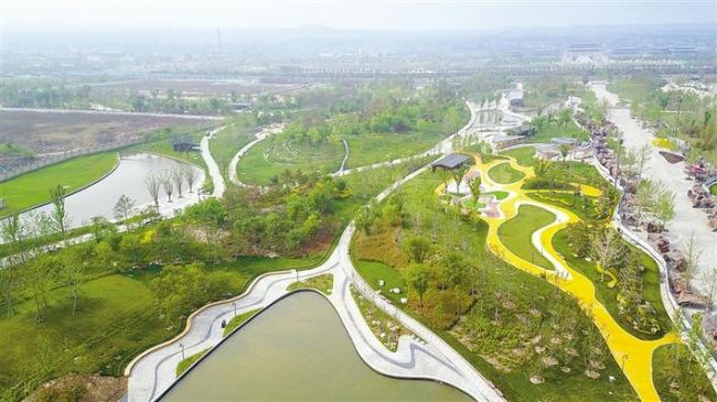 探索城市的美好与想象,城市提质与产业发展