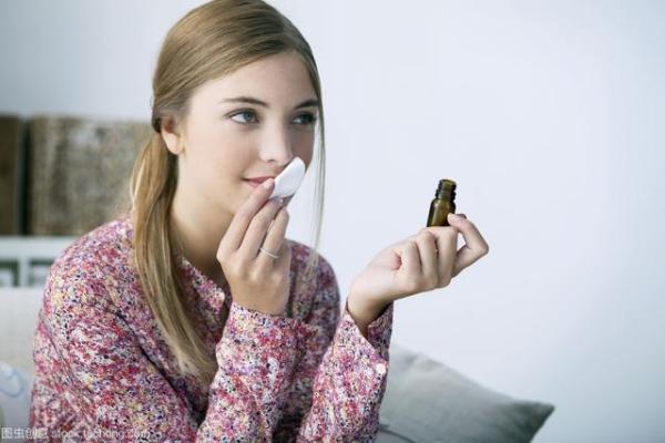 学生*党**也用得起的平价精华：相宜本草口碑好，禾宝很多人没听过