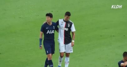 葡法大战|体娱台：本泽马姆巴佩都和C罗互换球衣，这让我想起了可怜的戈森斯