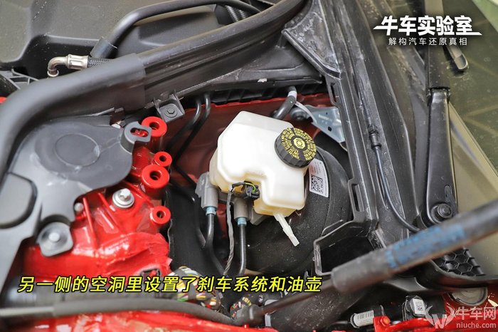 宝马3系大灯外壳拆解视频,宝马3系f35底盘拆解视频