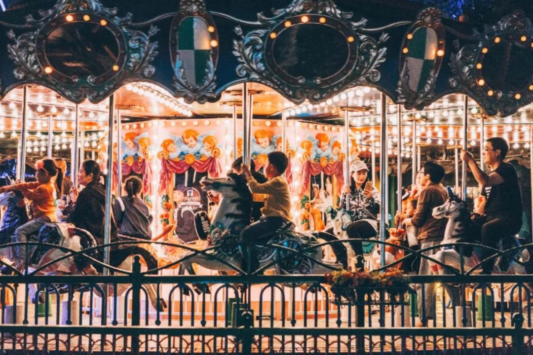 国庆假期方特狂欢夜,7月方特水上乐园活动