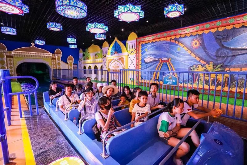 国庆假期方特狂欢夜,7月方特水上乐园活动