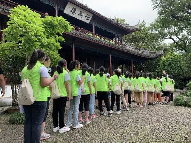 青少年暑期七彩夏令营系列活动,暑假夏令营让你嗨翻天