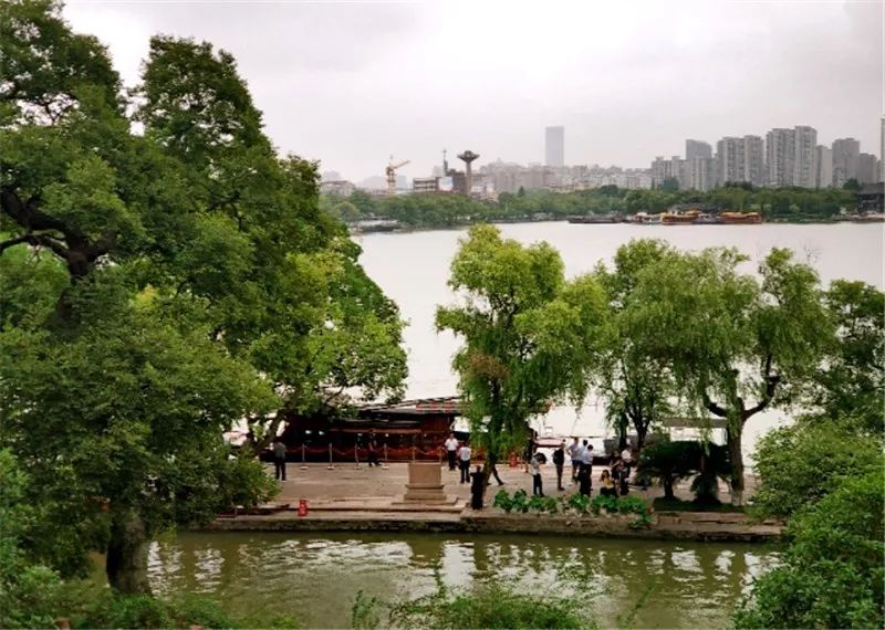 青少年暑期七彩夏令营系列活动,暑假夏令营让你嗨翻天