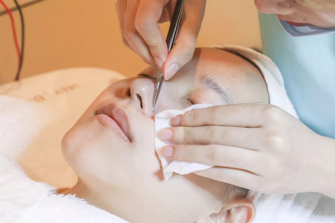 韩商言吐血了,韩商言的高光时刻