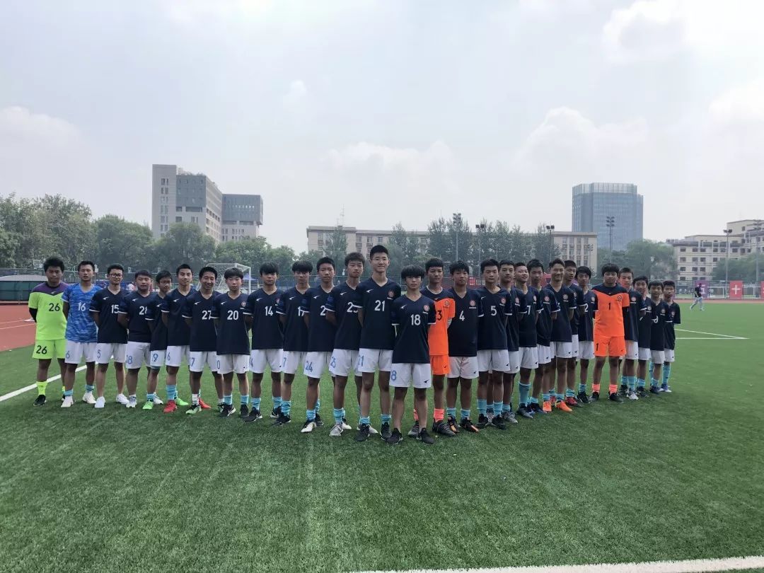 年轻足球小将第一次在一线队首秀,中国足球小将新援首秀