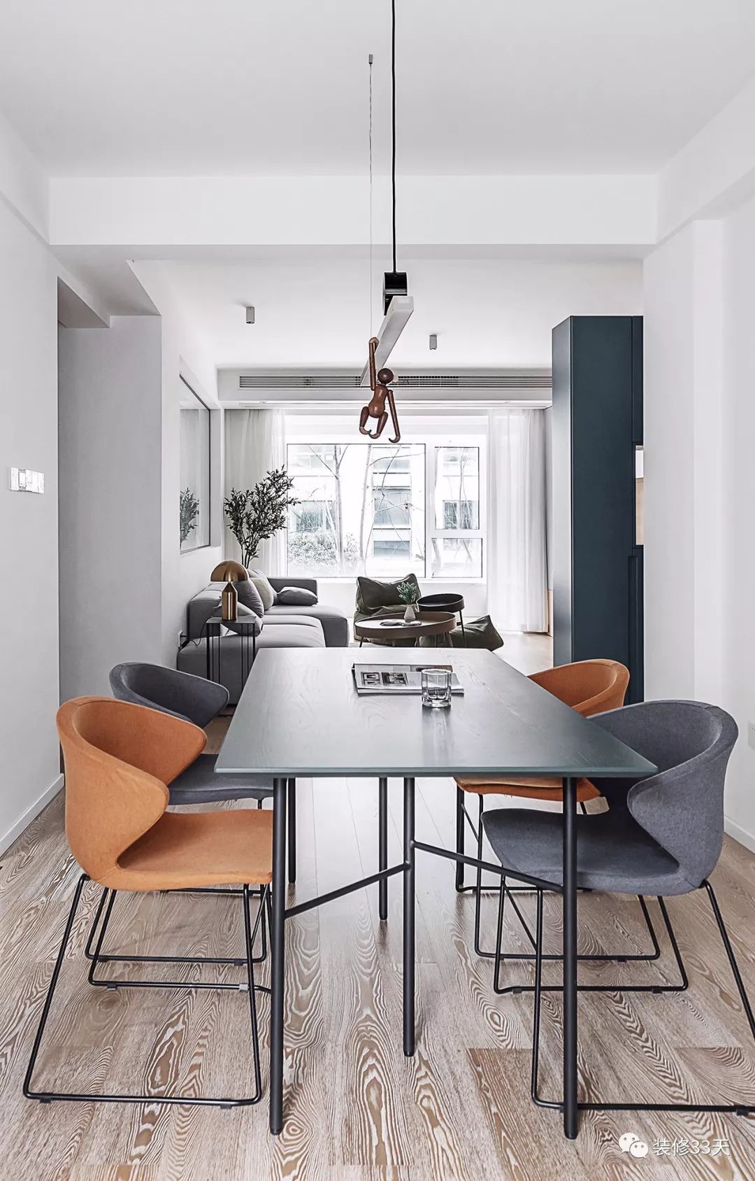 小户型现代简约客厅艺术玻璃窗,附近大玻璃落地窗现代简约风格