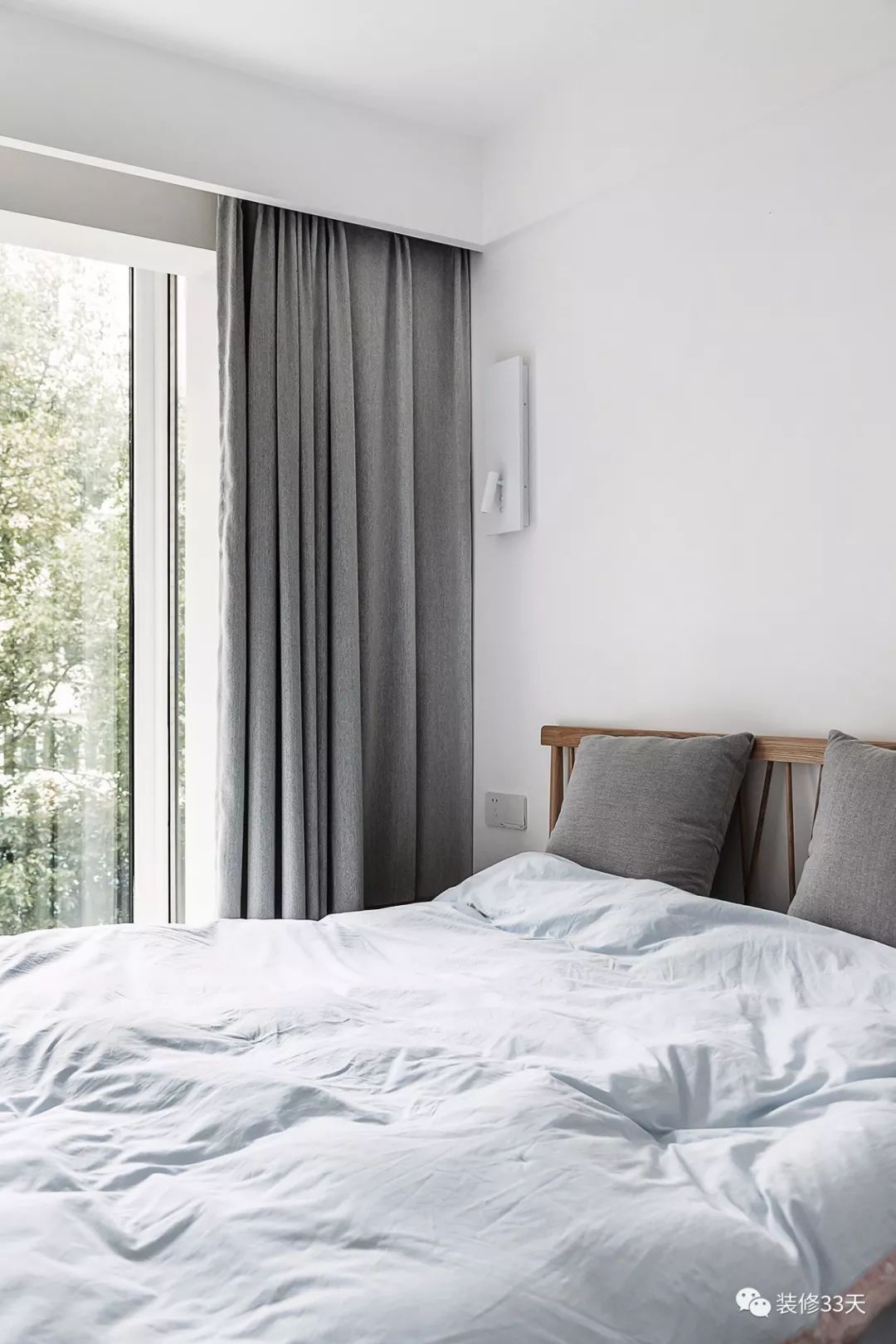 小户型现代简约客厅艺术玻璃窗,附近大玻璃落地窗现代简约风格