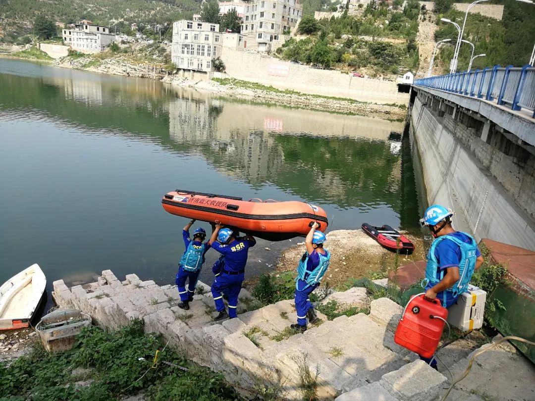 蓝天救援是一支纯公益的队伍,蓝天救援信息公开公众平台