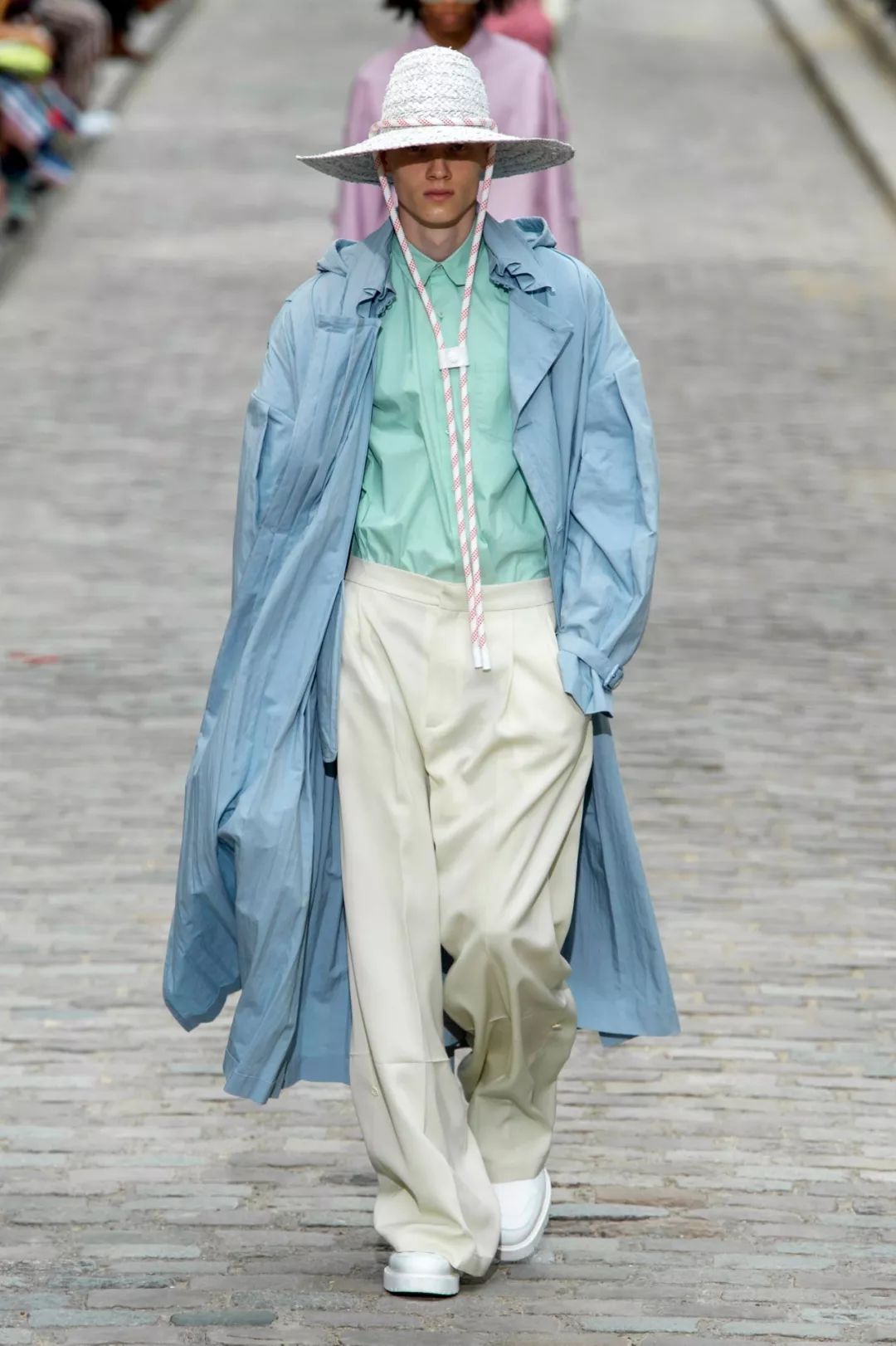 20年春夏男装流行色,2020国际服装春夏男装色彩配比