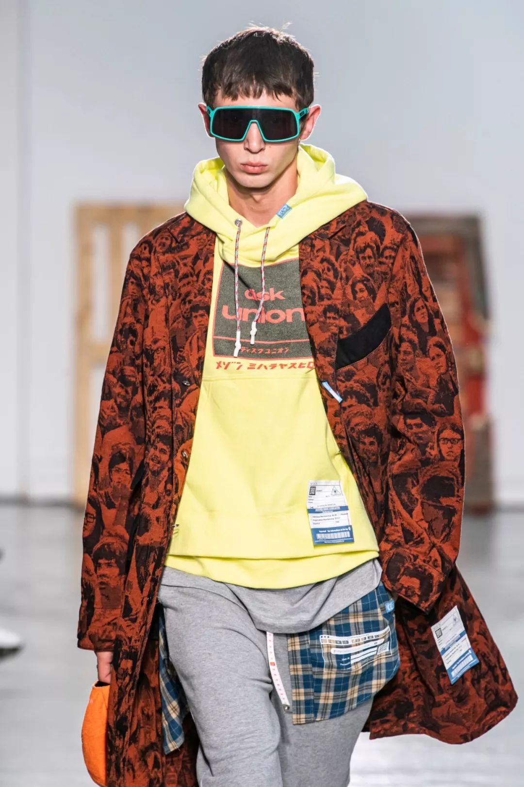 20年春夏男装流行色,2020国际服装春夏男装色彩配比