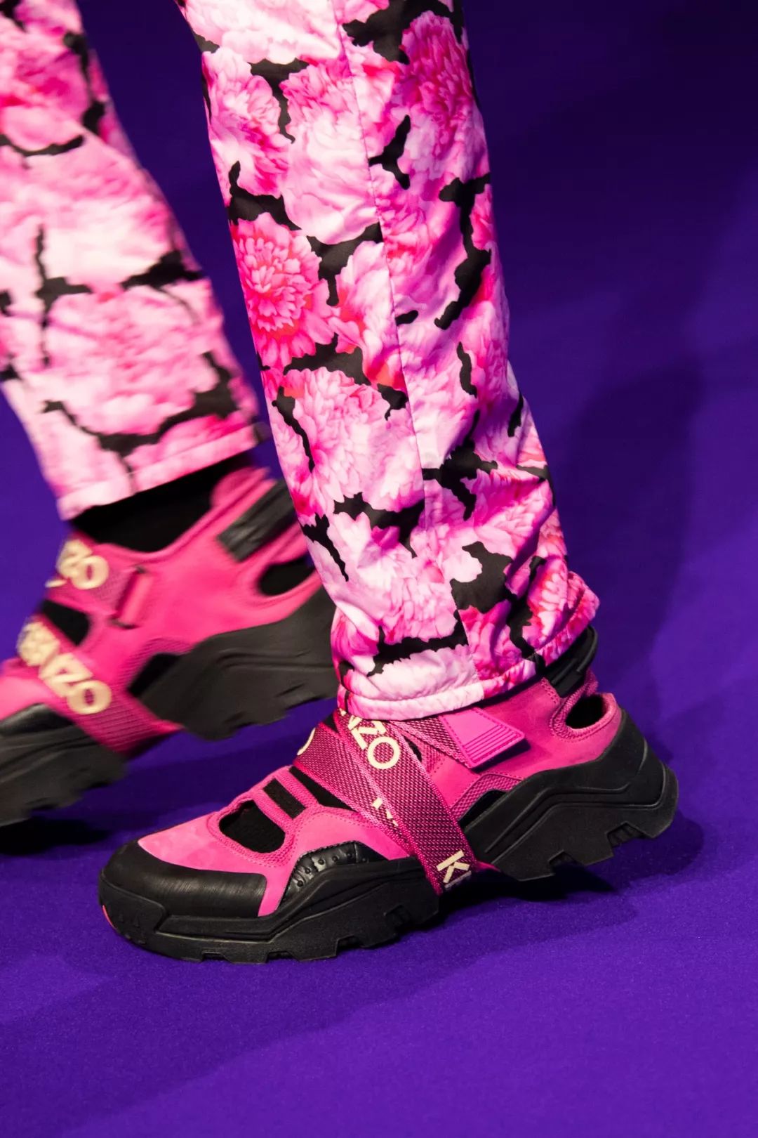 20年春夏男装流行色,2020国际服装春夏男装色彩配比