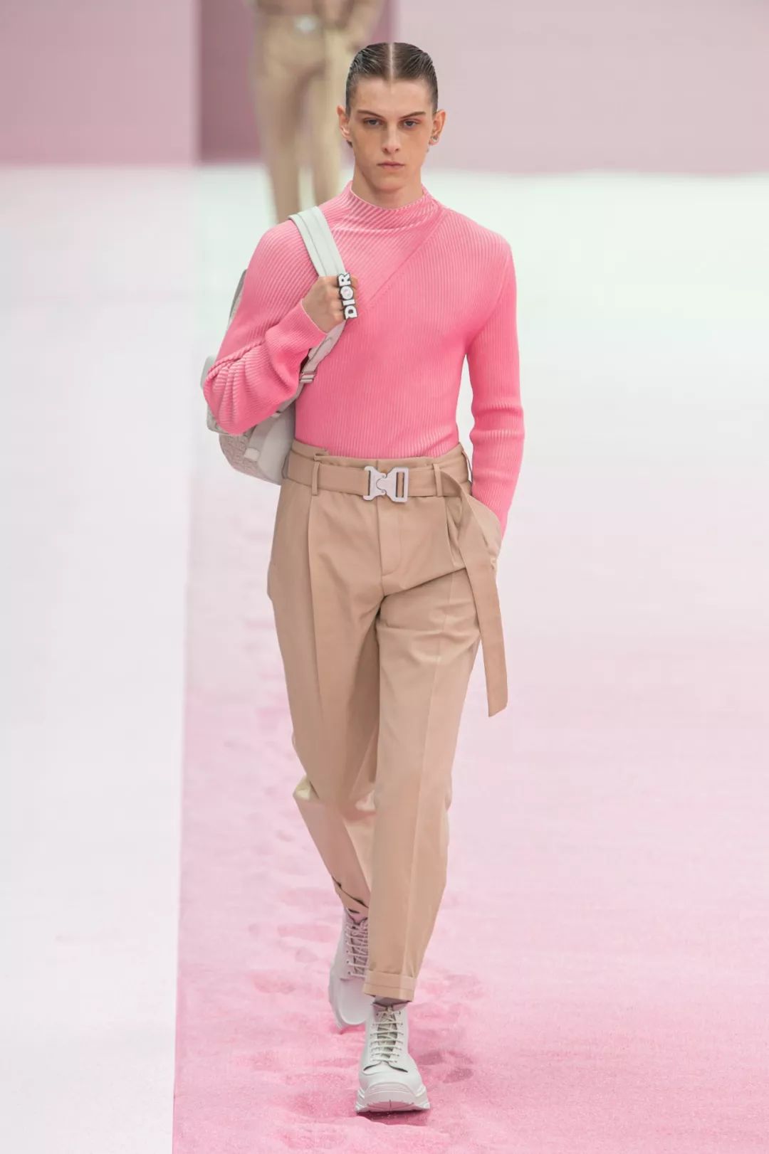 20年春夏男装流行色,2020国际服装春夏男装色彩配比