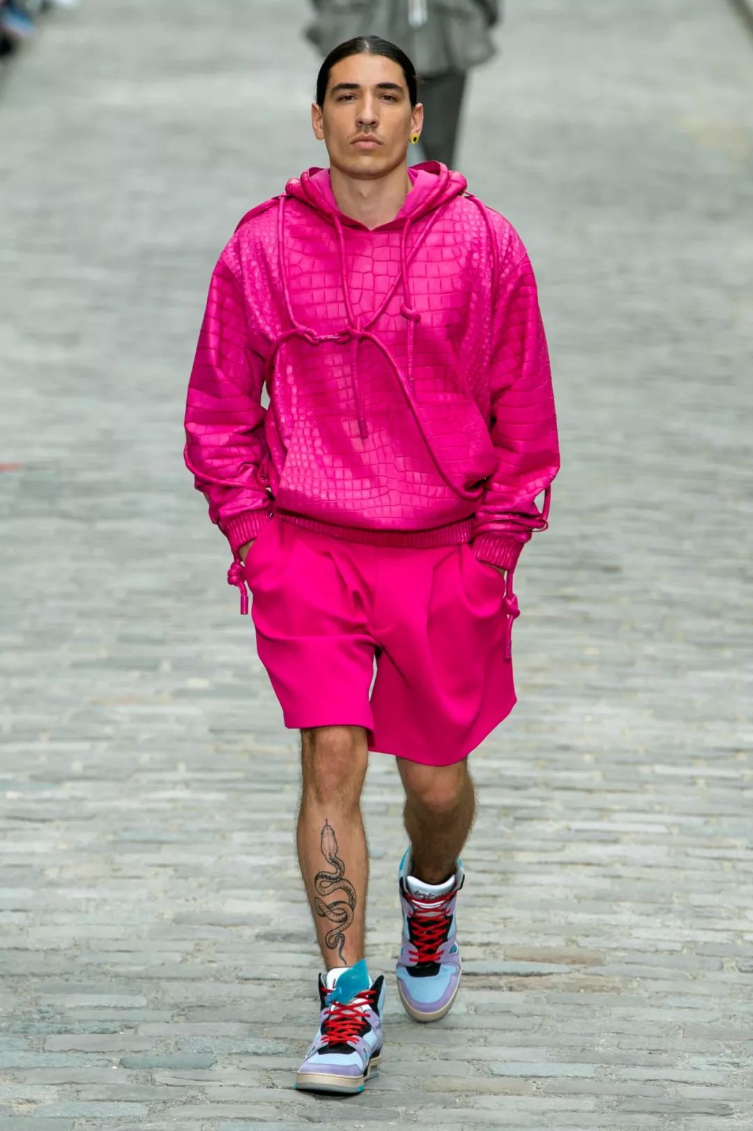 20年春夏男装流行色,2020国际服装春夏男装色彩配比