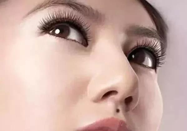 全智贤的痣在哪边,全智贤鼻头的痣好不好