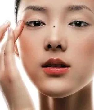 全智贤的痣在哪边,全智贤鼻头的痣好不好