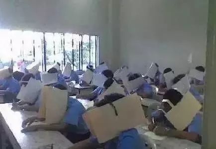 有个逗逼弟弟是个什么样的体验,一个逗逼老师的生活日常