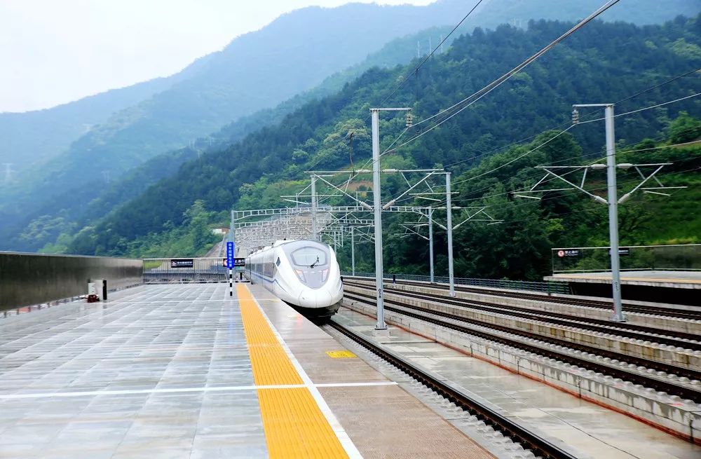 宝兰高铁速度为什么有250公里,宝兰高铁开工消息