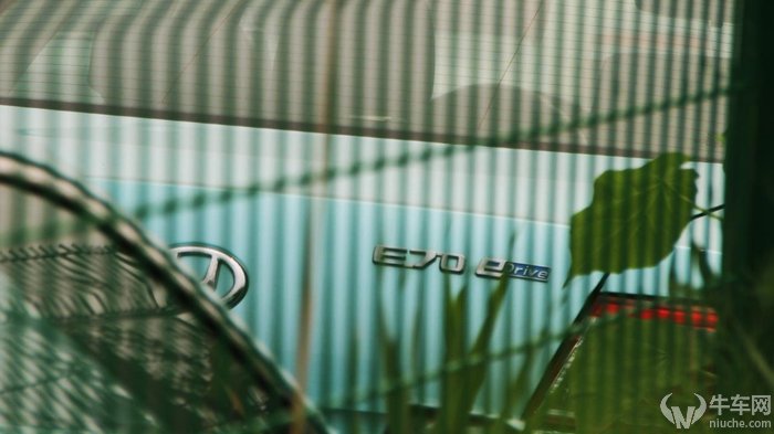 华泰轿车怎么样,华泰保险脱困