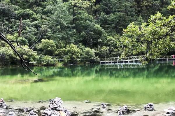 暑假游稻城亚丁多少钱,暑假稻城亚丁全国性免费开放