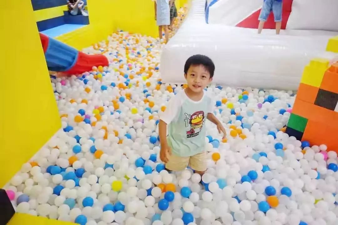 超级飞侠主题乐园滑梯,超级飞侠空降乐园