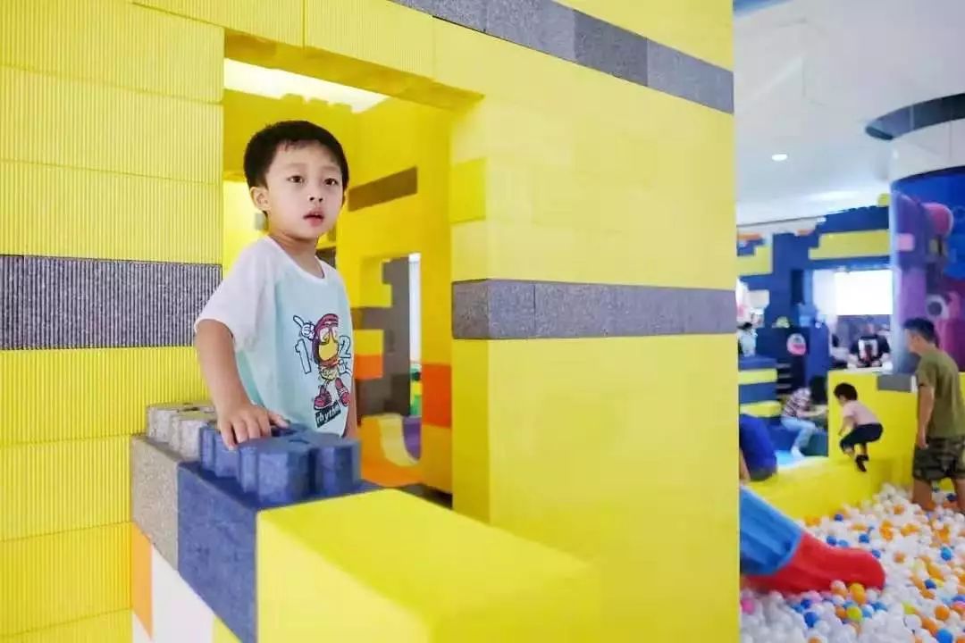 超级飞侠主题乐园滑梯,超级飞侠空降乐园