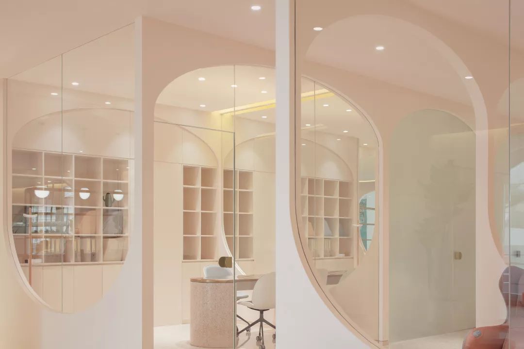 拒绝花哨!建筑师CP孙大勇×万书言,携手打造洞穴式美容院