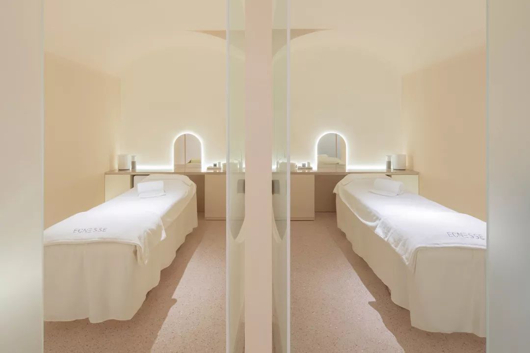 拒绝花哨!建筑师CP孙大勇×万书言,携手打造洞穴式美容院