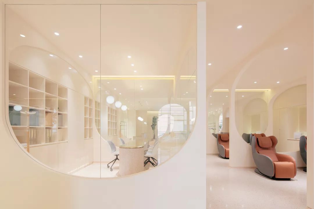 拒绝花哨!建筑师CP孙大勇×万书言,携手打造洞穴式美容院