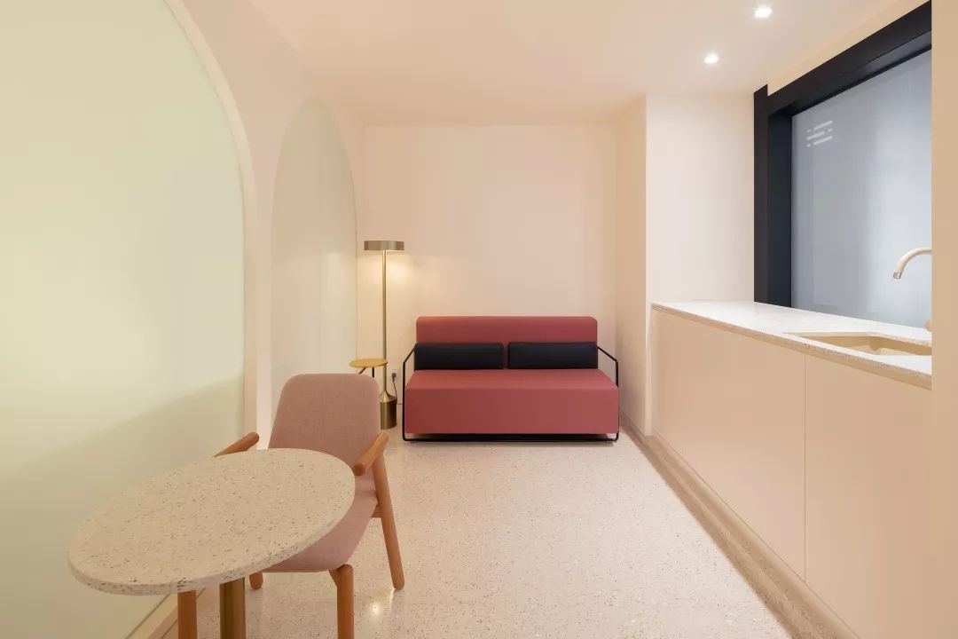 拒绝花哨!建筑师CP孙大勇×万书言,携手打造洞穴式美容院