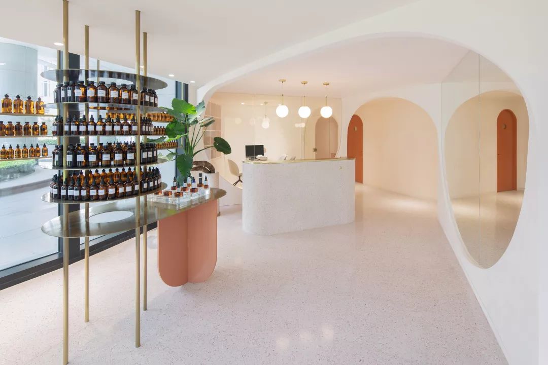 拒绝花哨!建筑师CP孙大勇×万书言,携手打造洞穴式美容院