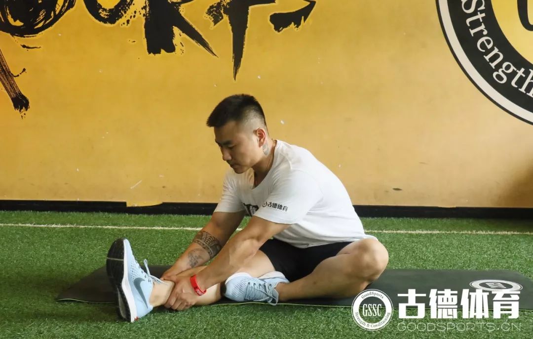 牵拉标准动作图解,常用肌肉牵拉方法有哪些