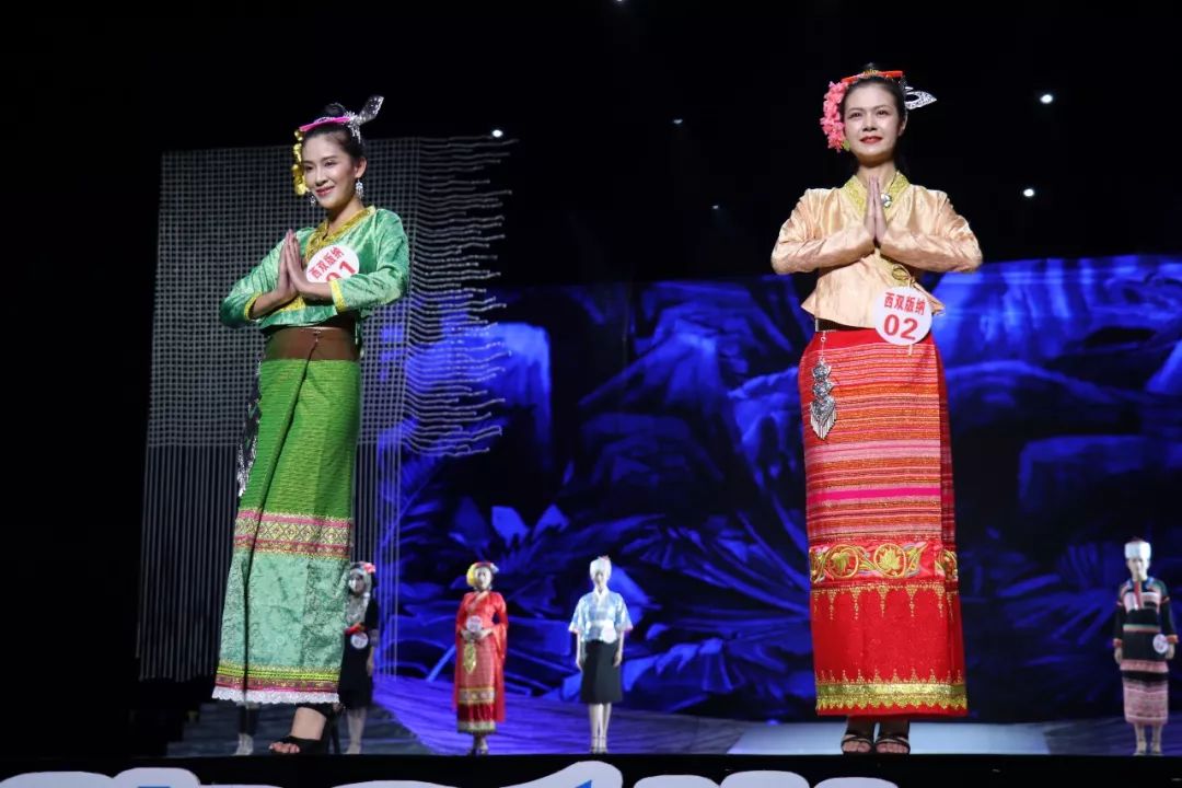 德宏五种少数民族服饰走秀音乐,云南少数民族服饰秀