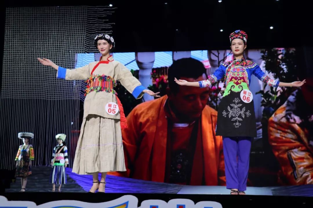 德宏五种少数民族服饰走秀音乐,云南少数民族服饰秀