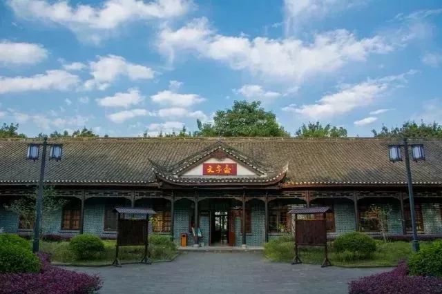 沙坪坝有意思的建筑,探寻重庆老建筑