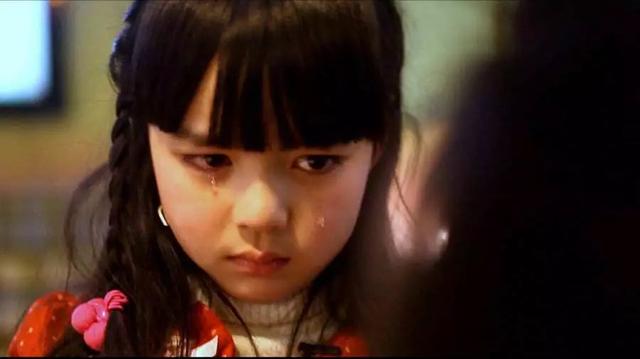 妈妈一巴掌娃秒怂,妈妈一巴掌下去孩子就没了视频