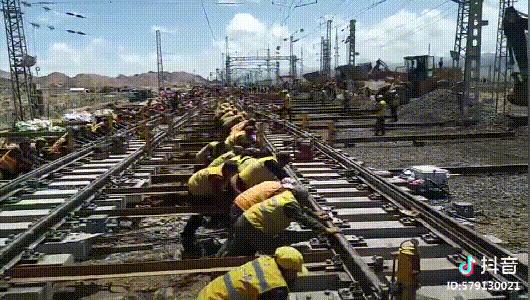 国资小新回答了知乎创始人周源一个问题，网友评论亮了！