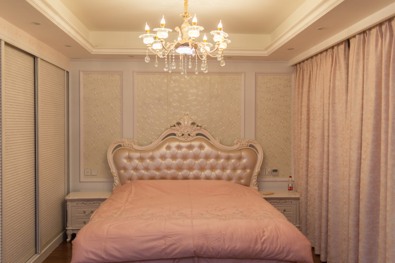 小两口卧室一定要有它，才能保证财运连连！年轻人都不懂