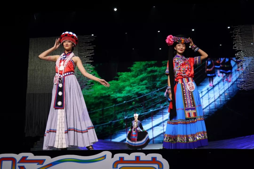 德宏五种少数民族服饰走秀音乐,云南少数民族服饰秀