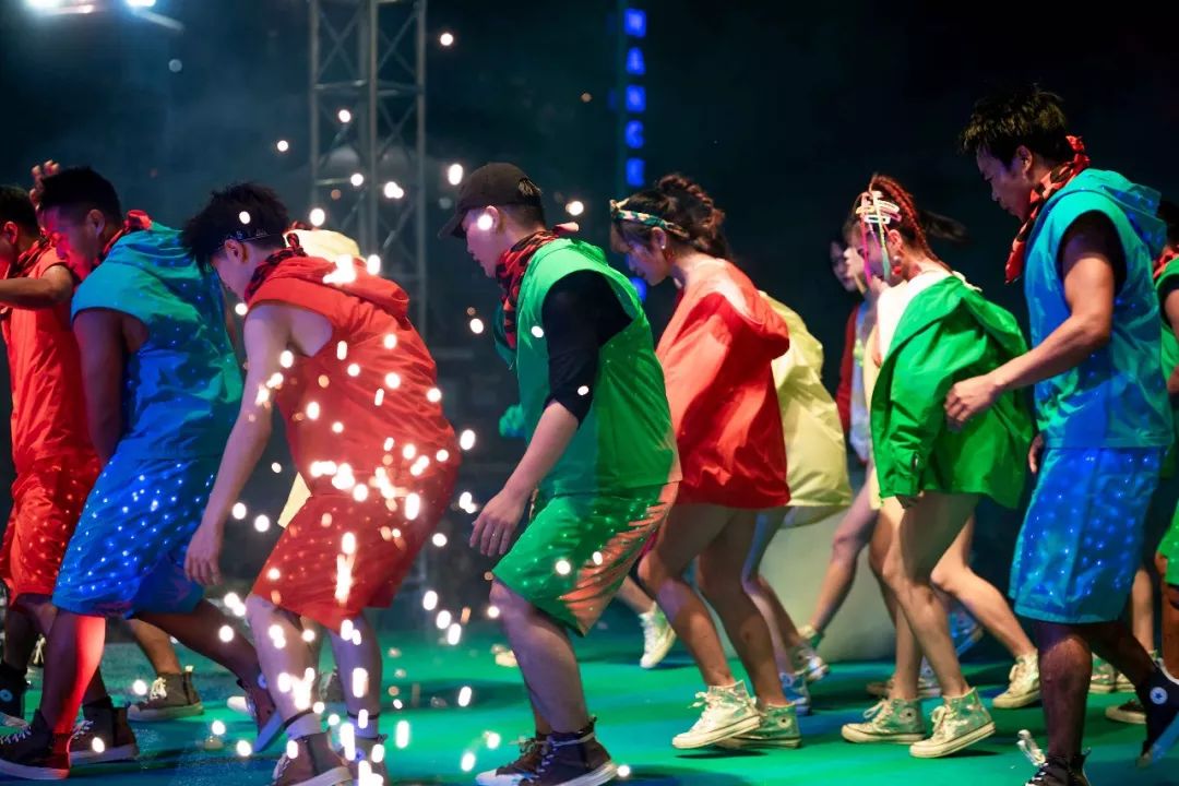 浪浪浪水上乐园杭州,浪苹果游乐场门票特价