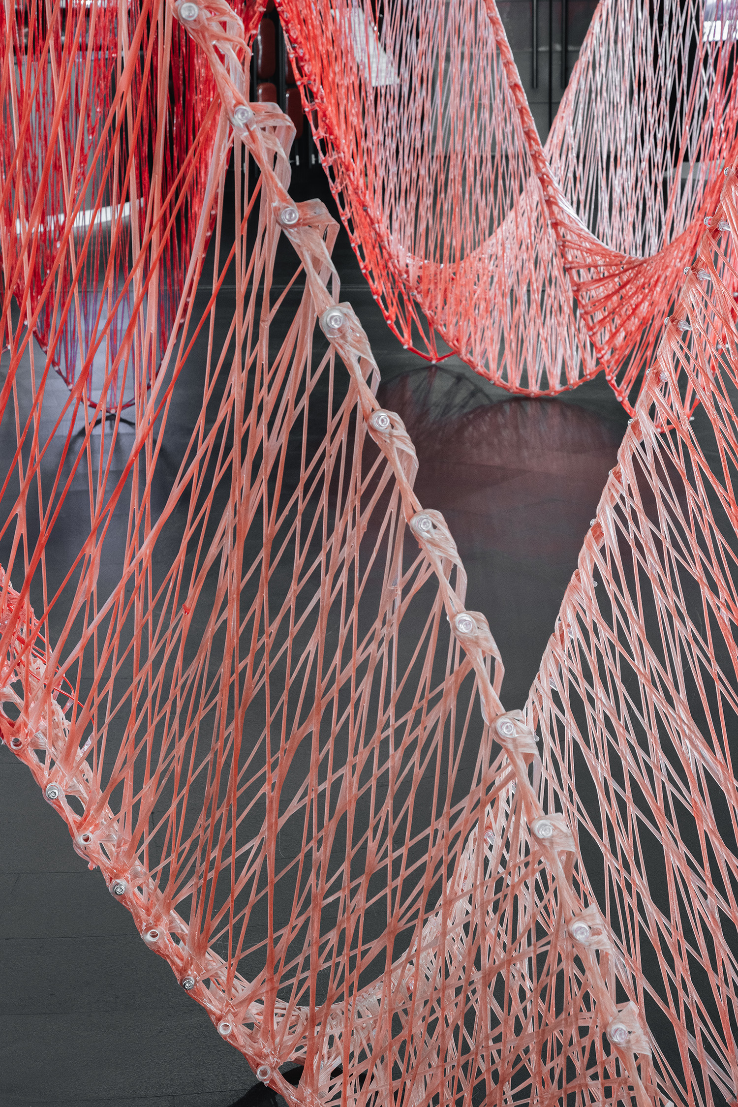 WutopiaLab俞挺工作室丨RedLaLaLand艺术装置