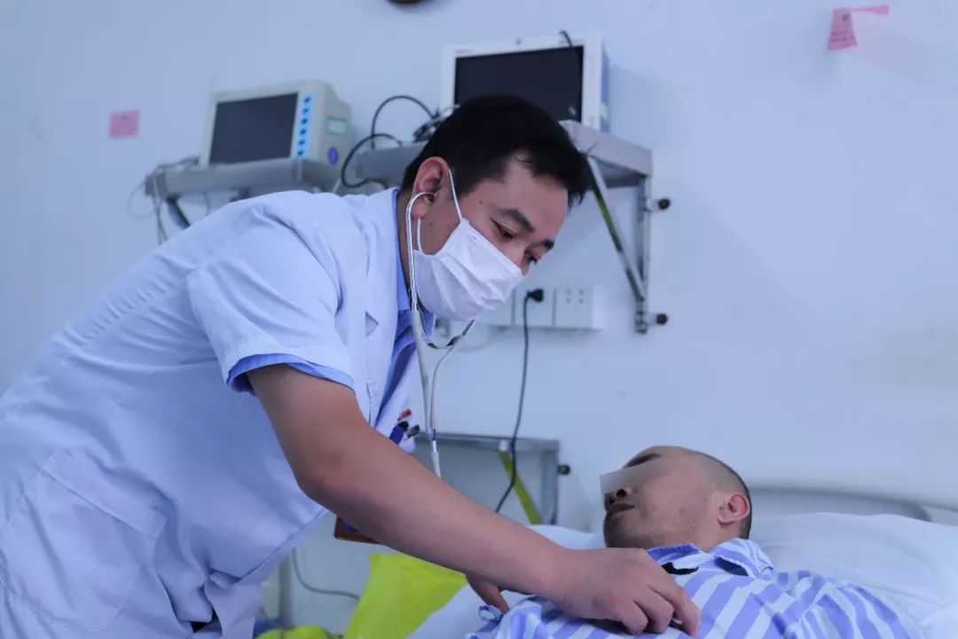 这所特殊的医院从来不缺温暖和感动！探寻三面锦旗背后的故事