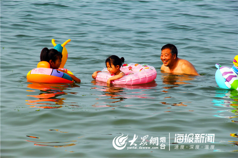 对烟台人来说，不洗海澡（xiajiaozi）就不算过夏天